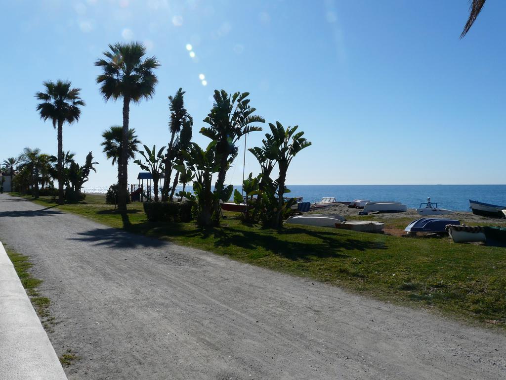 Atico En Rincon De La Victoria Appartement Buitenkant foto